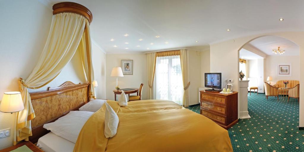 Hotel Sacher-Stoiber Bad Füssing Oda fotoğraf