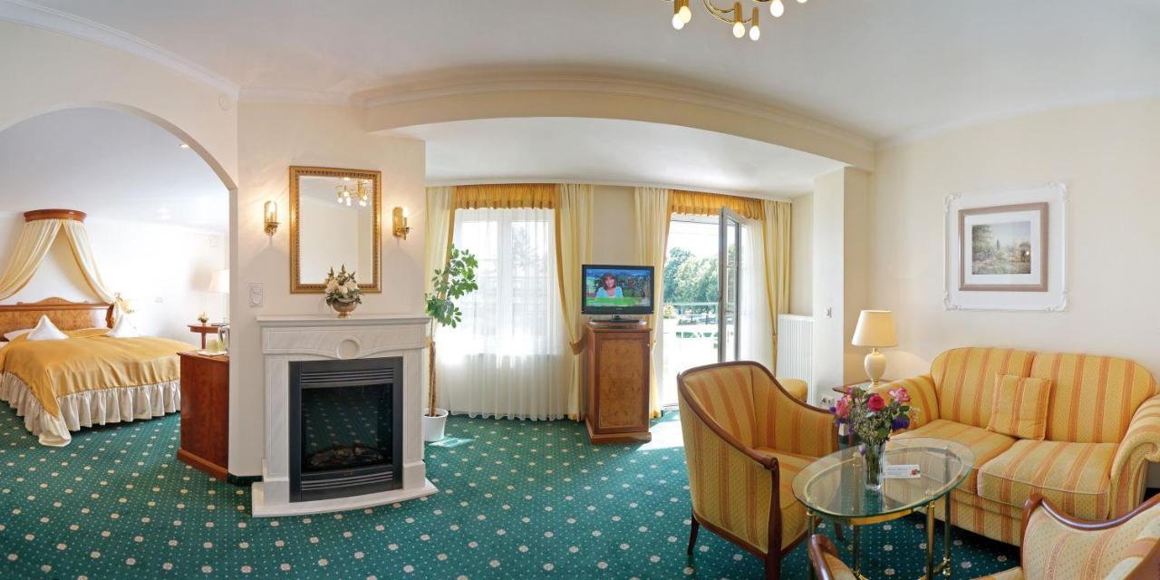 Hotel Sacher-Stoiber Bad Füssing Oda fotoğraf